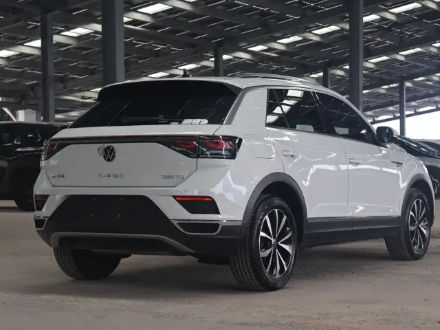 Volkswagen T-Roc — Фото автомобиля 5