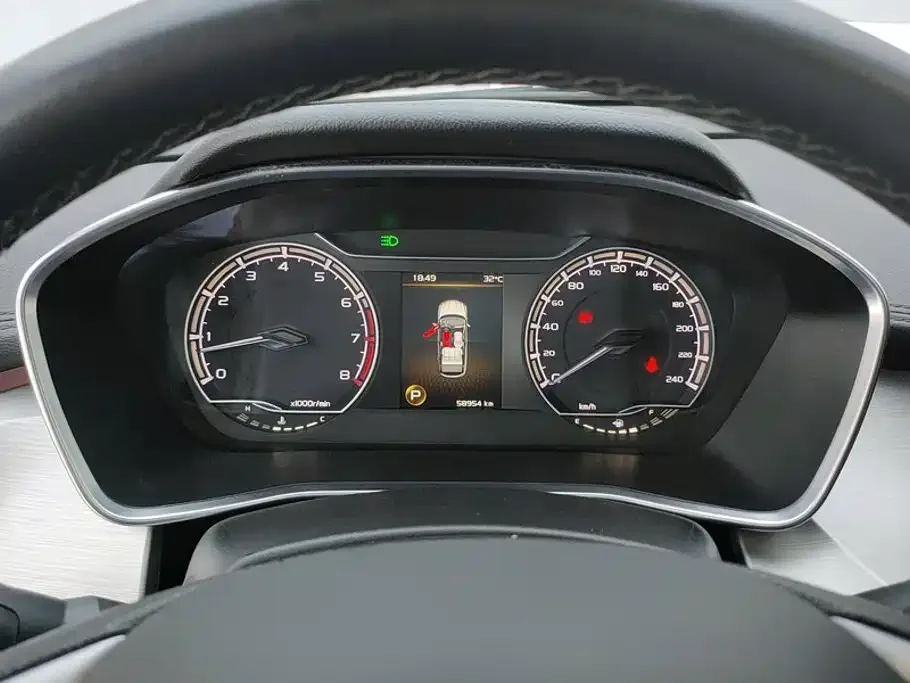 Geely Binyue 2021 1.4T DCT Diamond Edition — Фото автомобиля 14