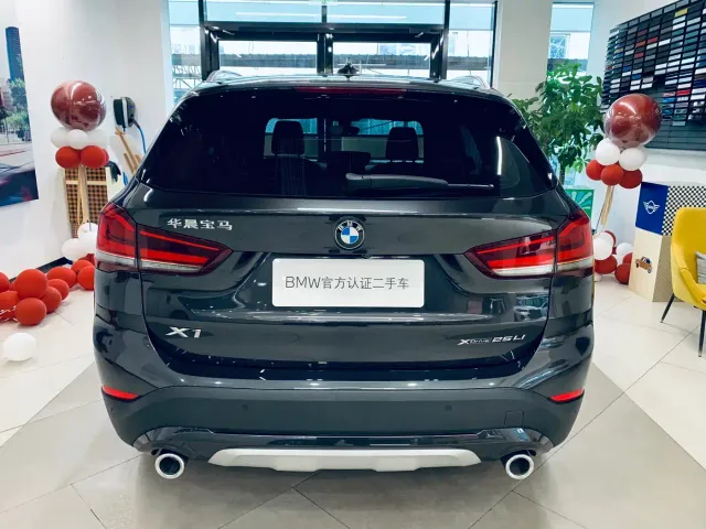 BMW X1 — Фото автомобиля 4