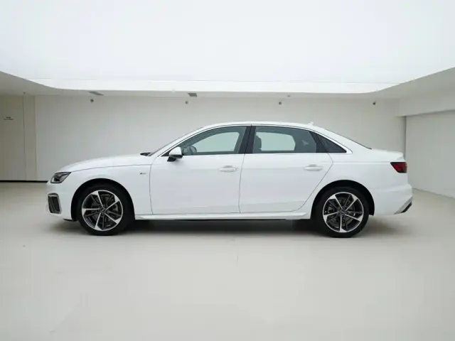 Audi A4L — Фото автомобиля 3