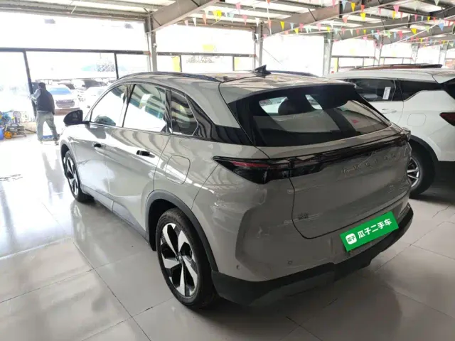 Arcfox Alpha T5 — Фото автомобиля 4