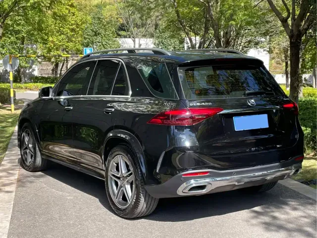 Mercedes-Benz GLE-Class — Фото автомобиля 3