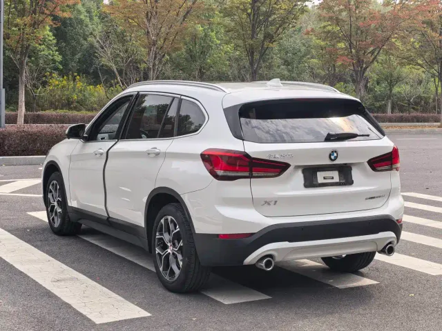 BMW X1 — Фото автомобиля 9