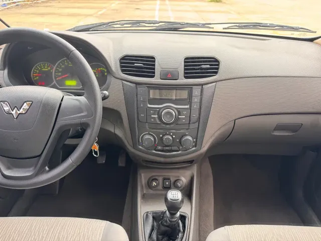 Wuling Hongguang — Фото автомобиля 9