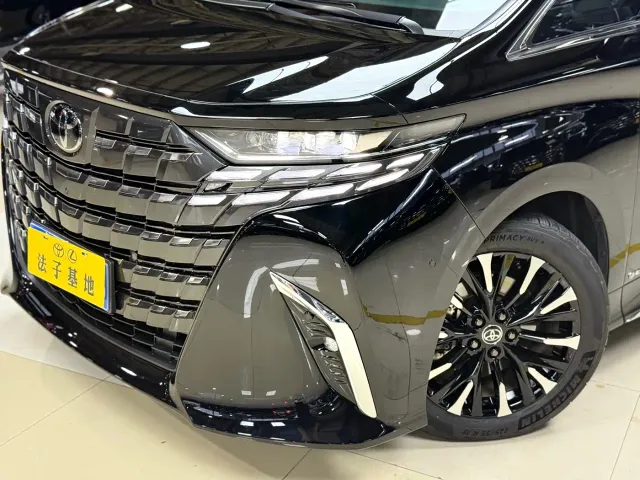 Toyota Alphard — Фото автомобиля 5