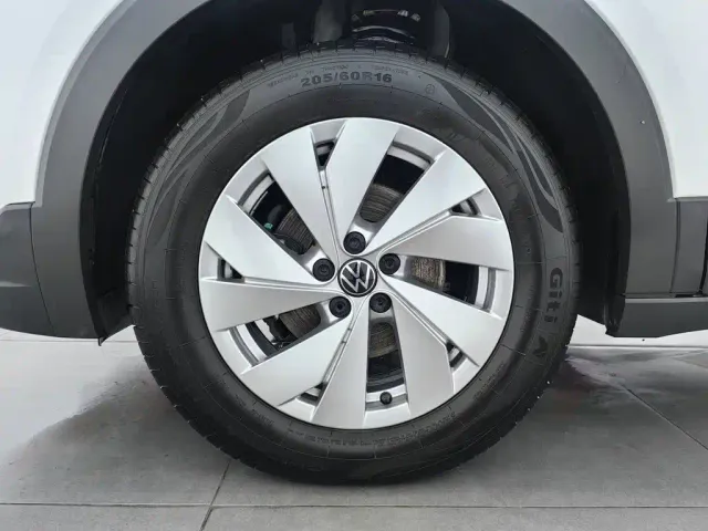 Volkswagen Tharu — Фото автомобиля 17