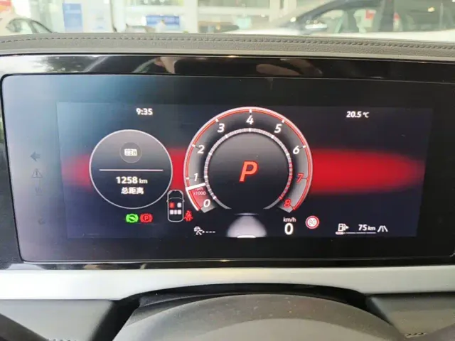 Volkswagen Passat — Фото автомобиля 11
