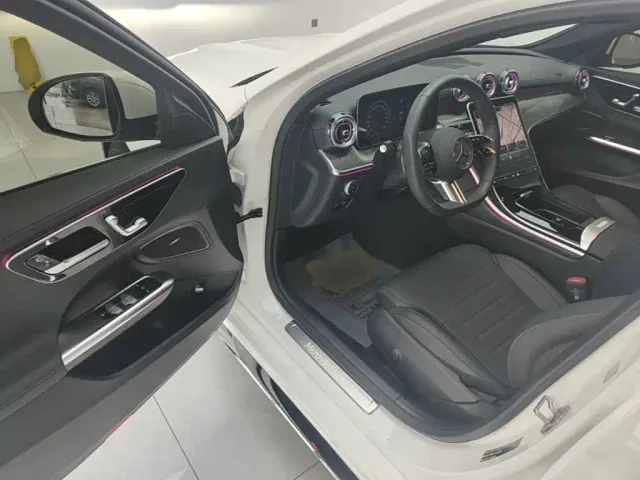 Mercedes-Benz C-Class — Фото автомобиля 15