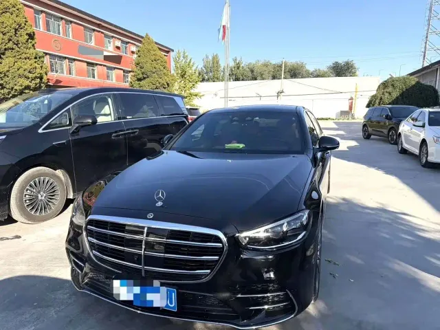 Mercedes-Benz S-Class — Фото автомобиля 2