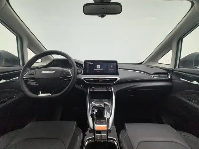 Maxus Dajia 5 — Фото автомобиля 5