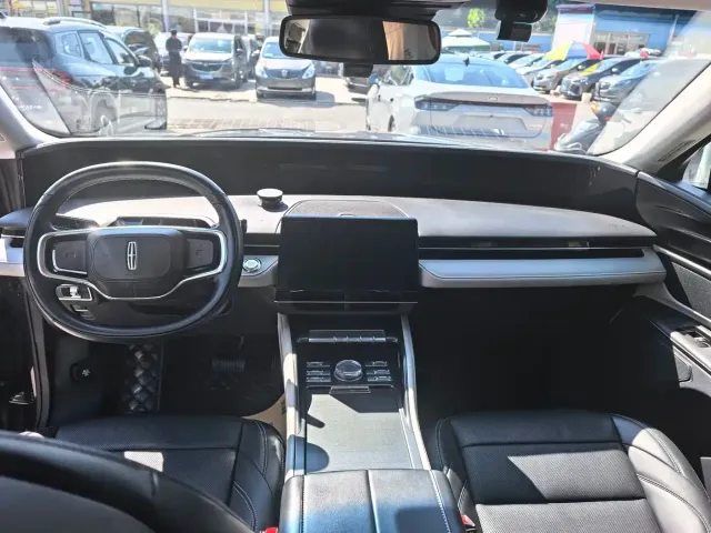 Lincoln Nautilus 2023 2.0T 4WD Premium Hybrid Edition — Фото автомобиля 6