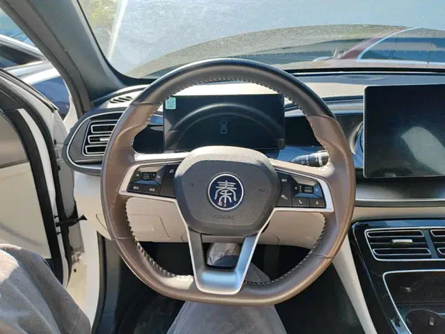 BYD Qin PLUS — Фото автомобиля 10