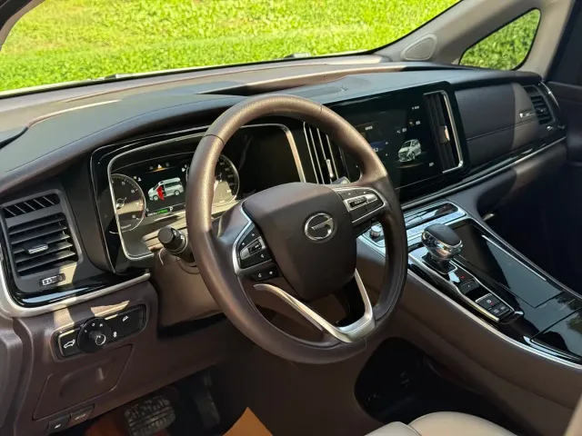 GAC Trumpchi M8 — Фото автомобиля 7