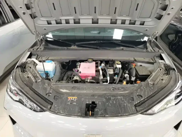Geely Galaxy E5 — Фото автомобиля 19