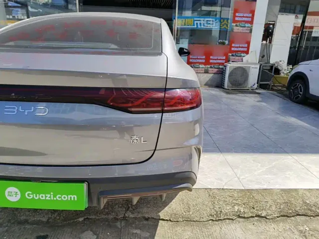 BYD Qin L — Фото автомобиля 7
