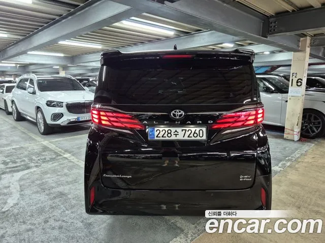 Toyota Alphard Generation 4 — Фото автомобиля 4