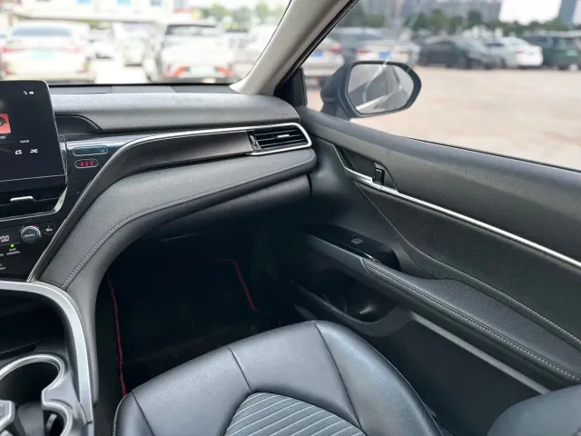 Toyota Camry — Фото автомобиля 15