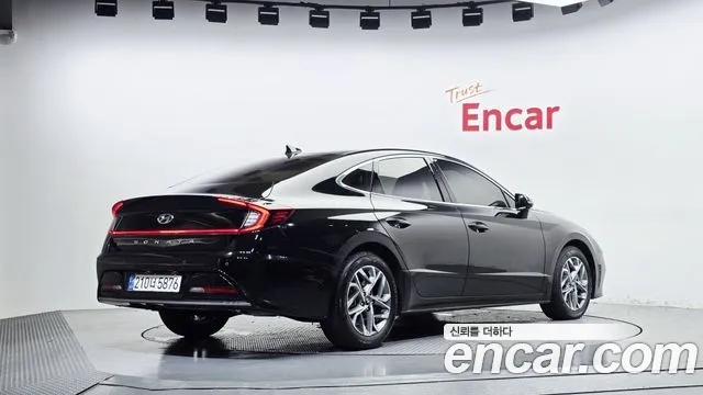 Hyundai Sonata — Фото автомобиля 2