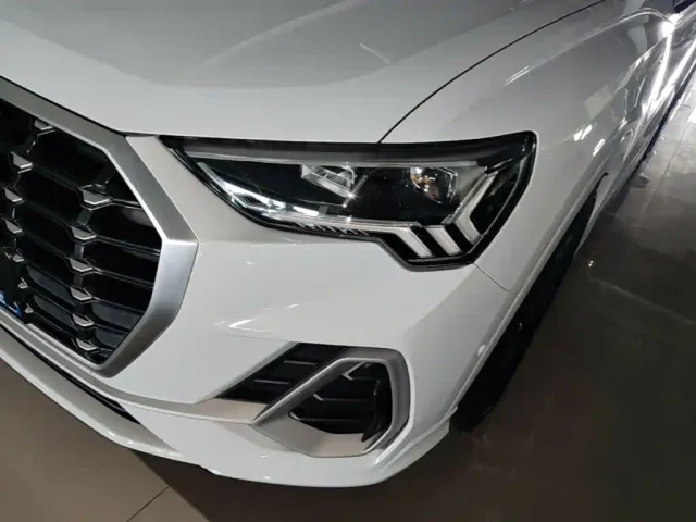 Audi Q3 — Фото автомобиля 23