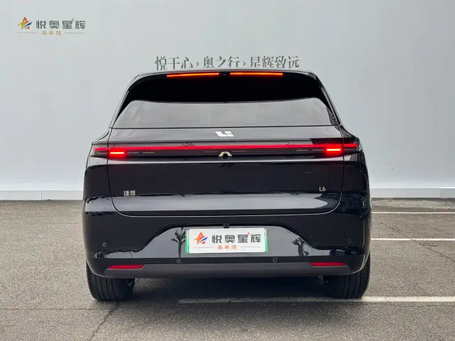 Li Auto L6 — Фото автомобиля 5