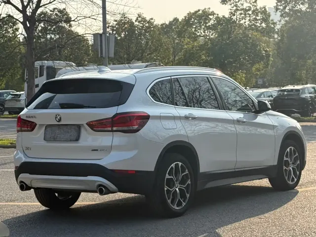 BMW X1 — Фото автомобиля 13