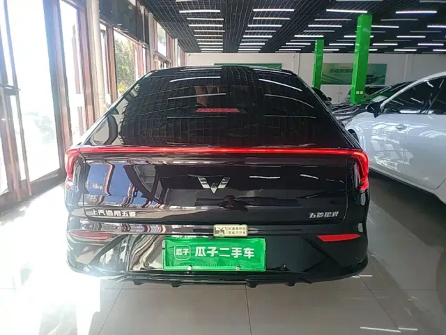 Wuling Starlight — Фото автомобиля 5