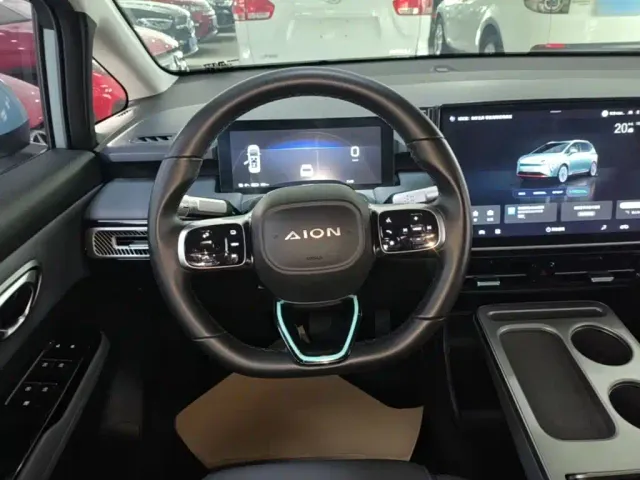 GAC Aion Y — Фото автомобиля 10