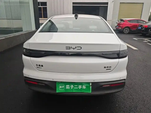 BYD Seal 05 DM-i — Фото автомобиля 5