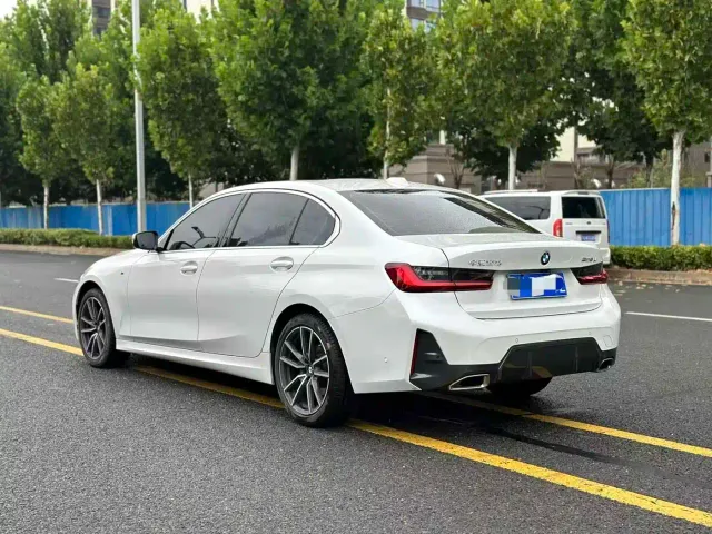 BMW 3 Series — Фото автомобиля 7