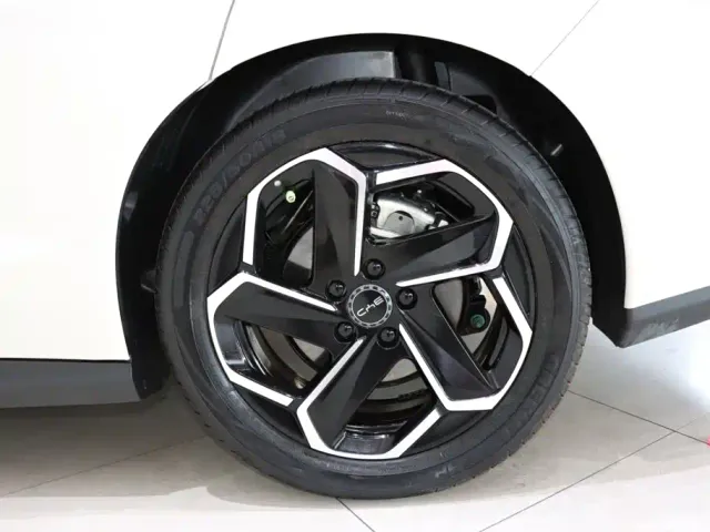 BYD Seal 06 — Фото автомобиля 16