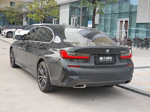 BMW 3 Series — Фото автомобиля 7