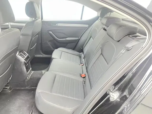 Skoda Superb — Фото автомобиля 11