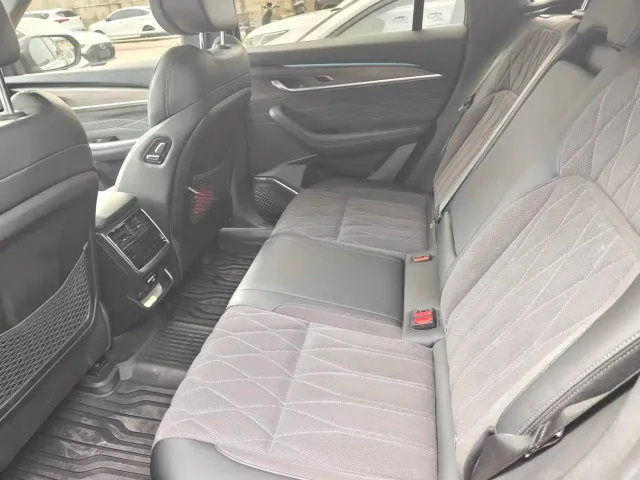 Geely Xingyue L — Фото автомобиля 6