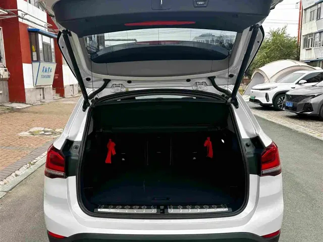 BMW X1 — Фото автомобиля 12