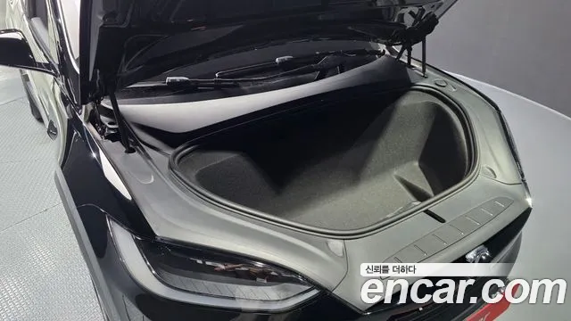 Tesla Model X — Фото автомобиля 5