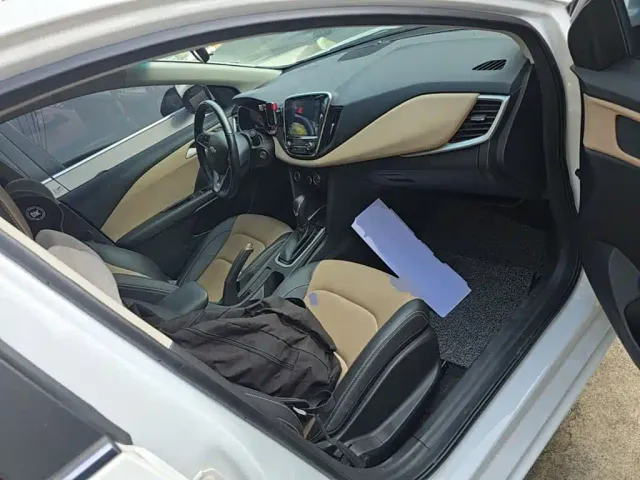 Chevrolet Monza — Фото автомобиля 24