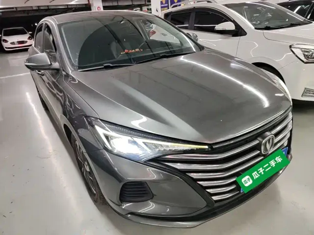 Changan Eado — Фото автомобиля 3