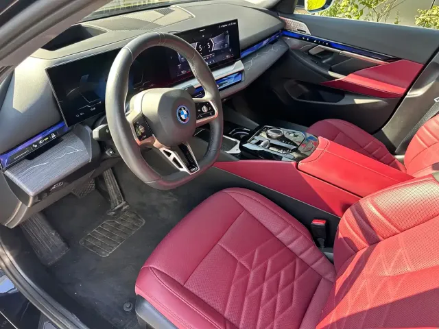 BMW i5 — Фото автомобиля 5