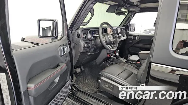 Jeep Wrangler JL — Фото автомобиля 10