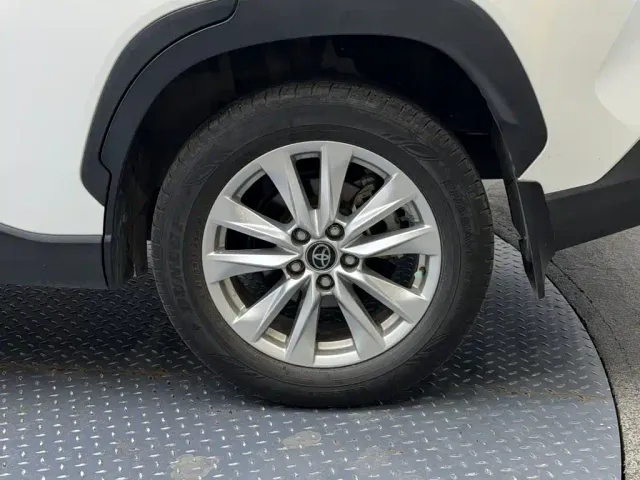 Toyota Corolla Cross — Фото автомобиля 9