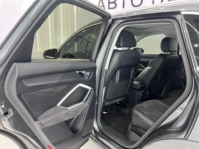 Audi Q3 — Фото автомобиля 13