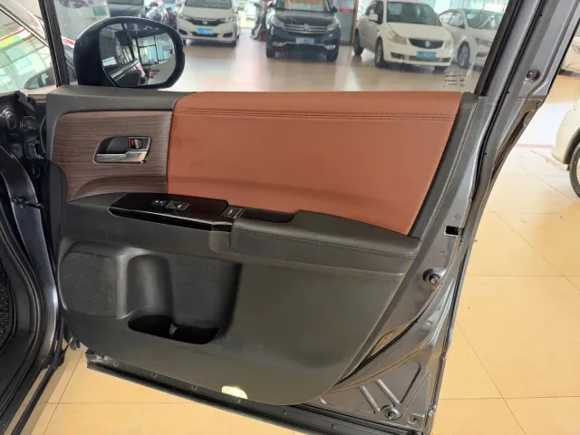 Honda Odyssey — Фото автомобиля 19