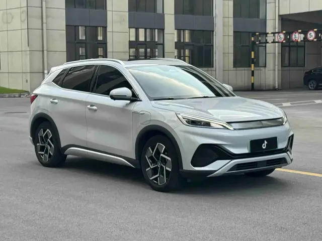 BYD Yuan PLUS — Фото автомобиля 3