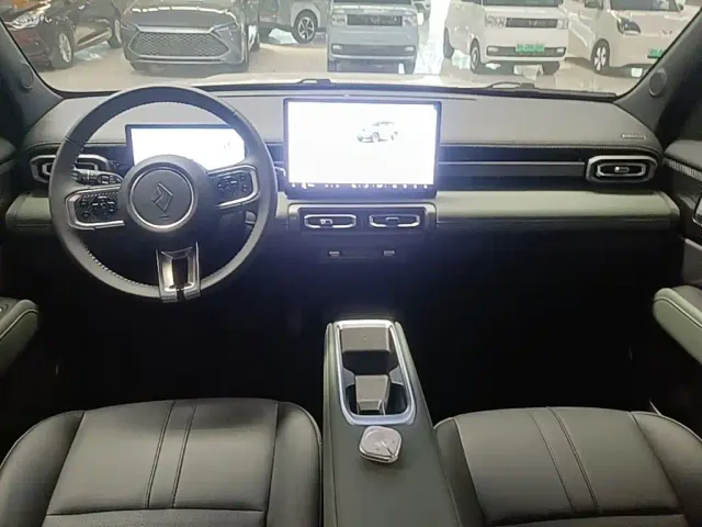 Baojun Yep Plus — Фото автомобиля 9