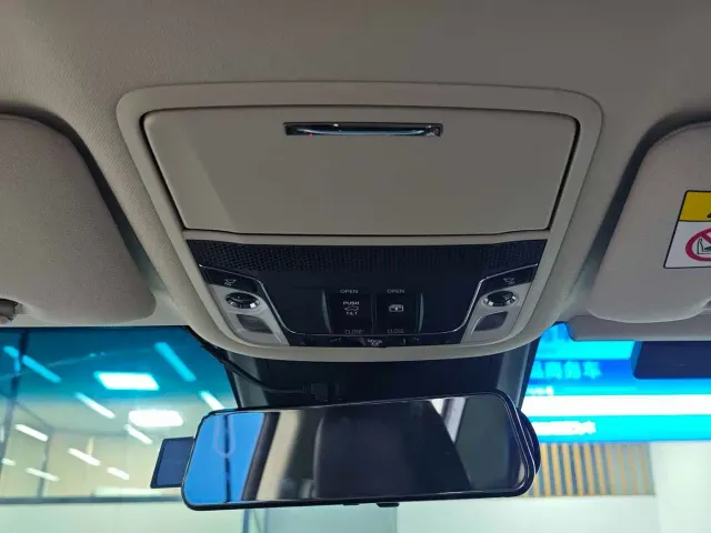 Honda Elysion — Фото автомобиля 12