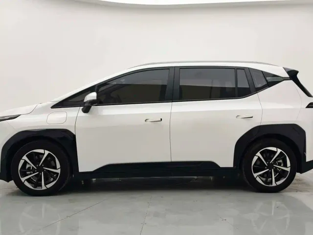 GAC Aion Y — Фото автомобиля 3
