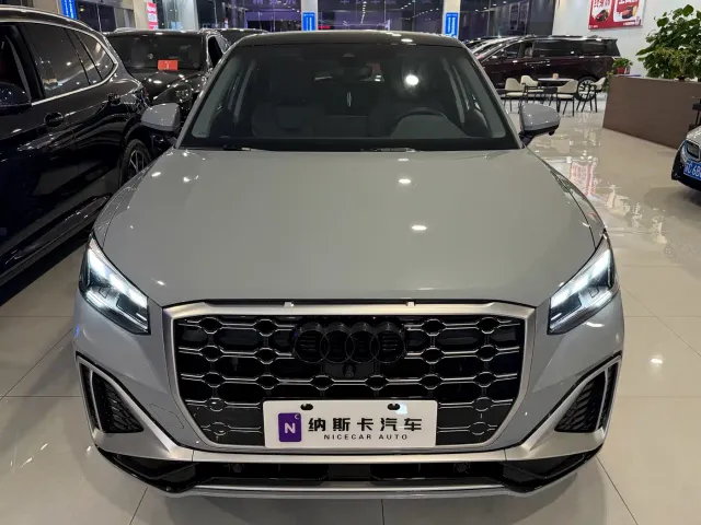 Audi Q2L — Фото автомобиля 2