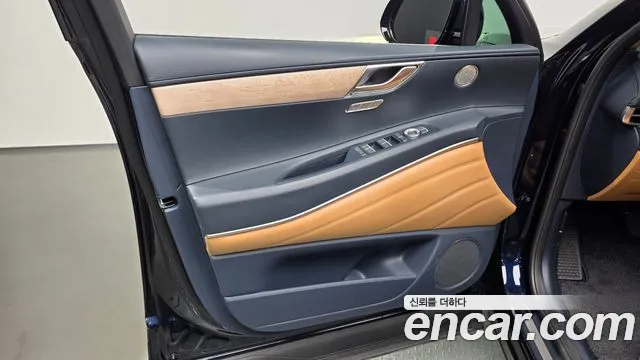 Genesis GV80 — Фото автомобиля 13