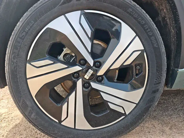 Geely Galaxy E5 — Фото автомобиля 18
