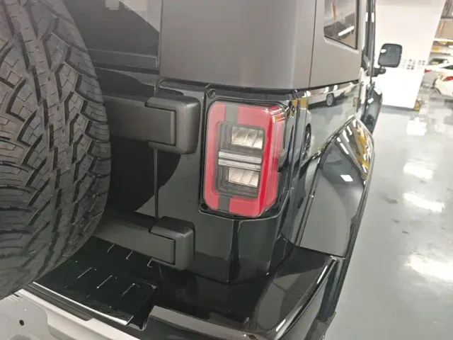 BAIC BJ40 — Фото автомобиля 7